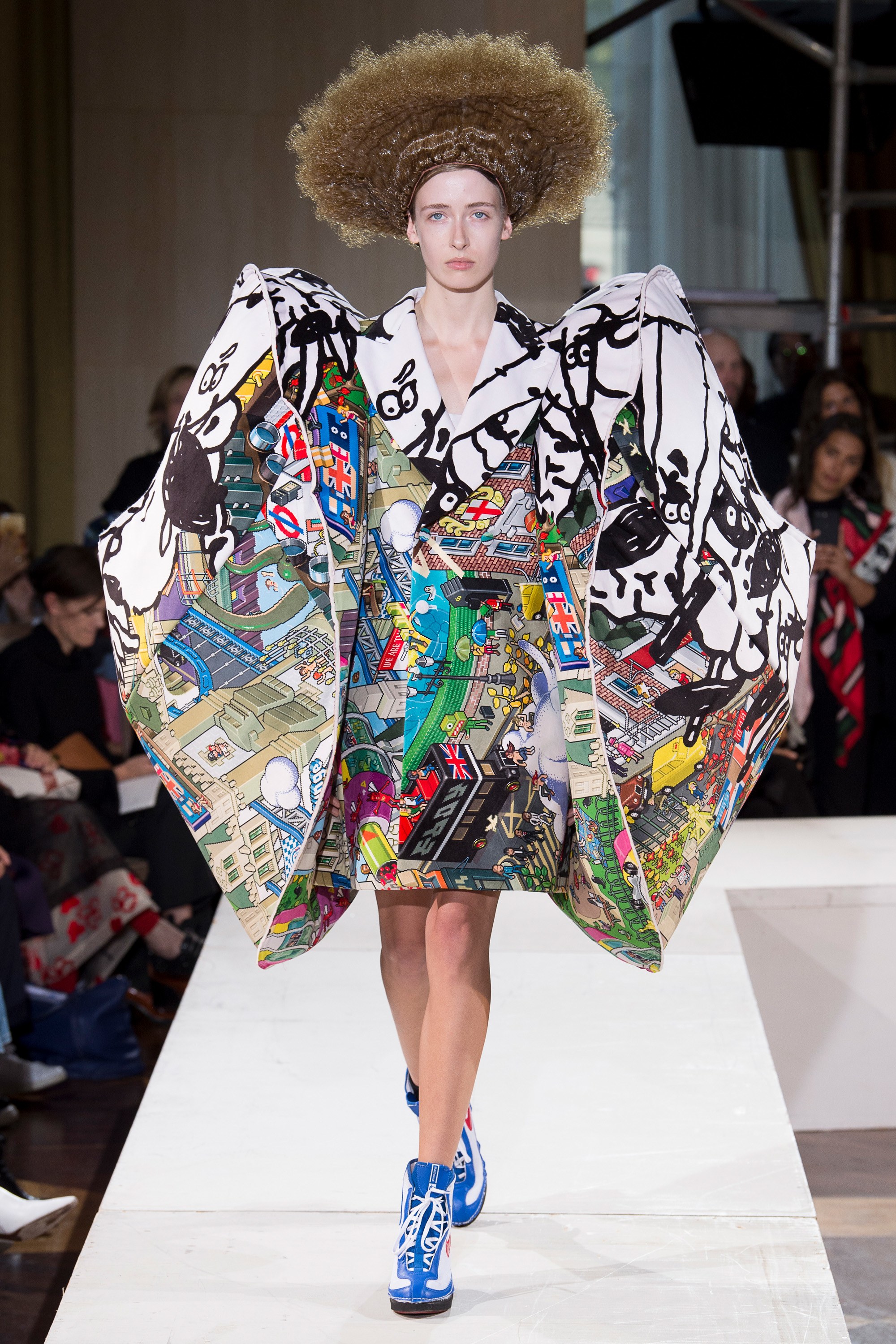 COMME des GARÇONS